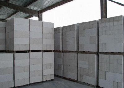 轻质砖客厅隔墙施工