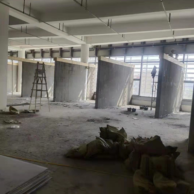 轻质砖客厅隔墙施工